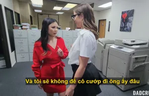 Người tình của con trai bị bố Anh xã xoạc khi Chồng yêu ra ngoài hút thuốc 5 phút