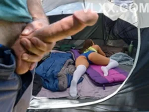 Chồng yêu lạnh nhạt, vợ yêu bị tên nhà cạnh bên ép làm tình mà không hề biết gì