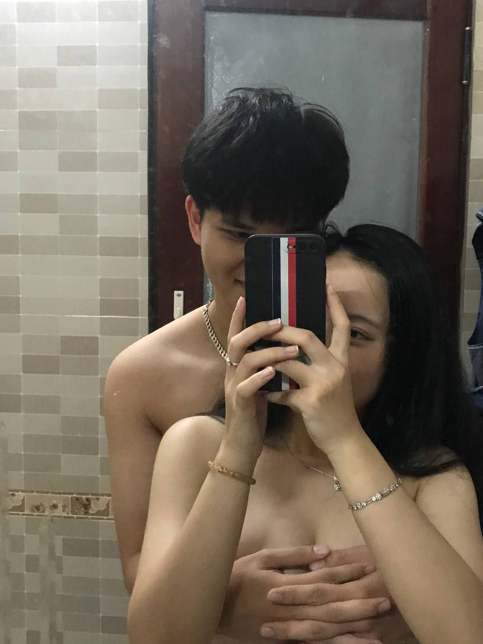 Chị gái đến nhà cuốn hút Ông chồng con ghệ khi cả 2 giận nhau